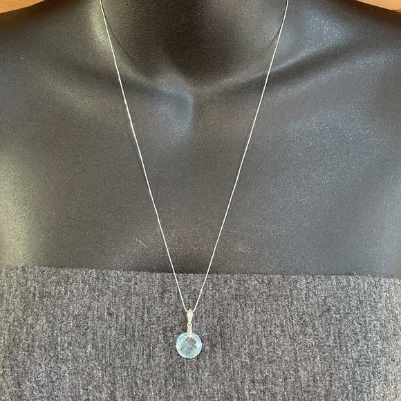 Solid 14K White Gold Fancy Cut Round Blue Topaz Diamond Accent Pendant Necklace - Picture 10 of 14